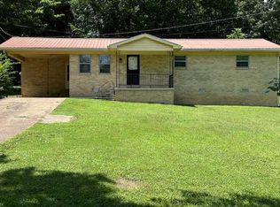 119 Eastview Ave, Camden, TN 38320