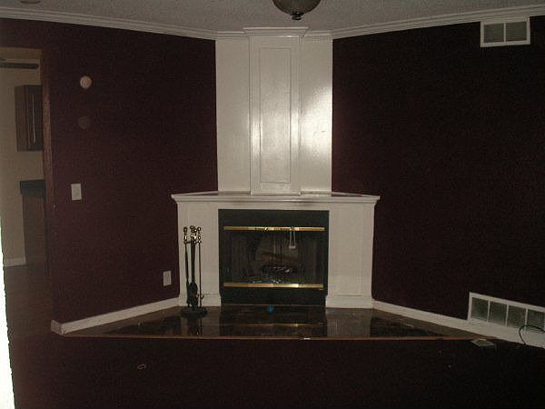 2nd image of 1610 W Piru St
