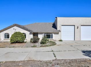 7487 Oak Hill Rd, Oak Hills, CA 92344