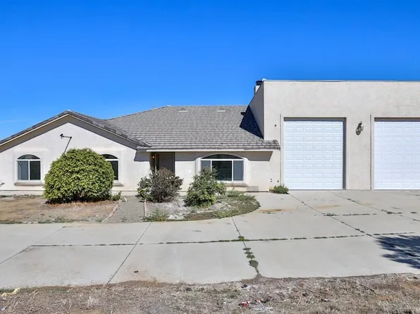 7487 Oak Hill Rd, Oak Hills, CA 92344