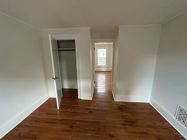 164 Hanover St #2 — Photo 17