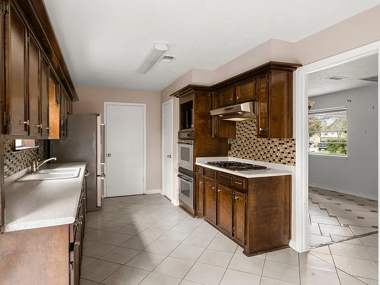 706 Shenandoah Dr — Photo 14