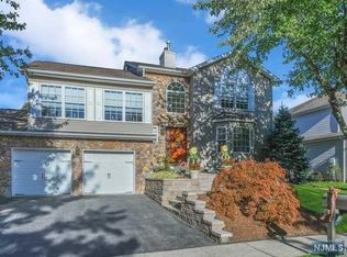 770 Manchester Way, Paramus, NJ 07652