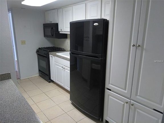 5th image of 151 Oyster Bay Cir APT 320