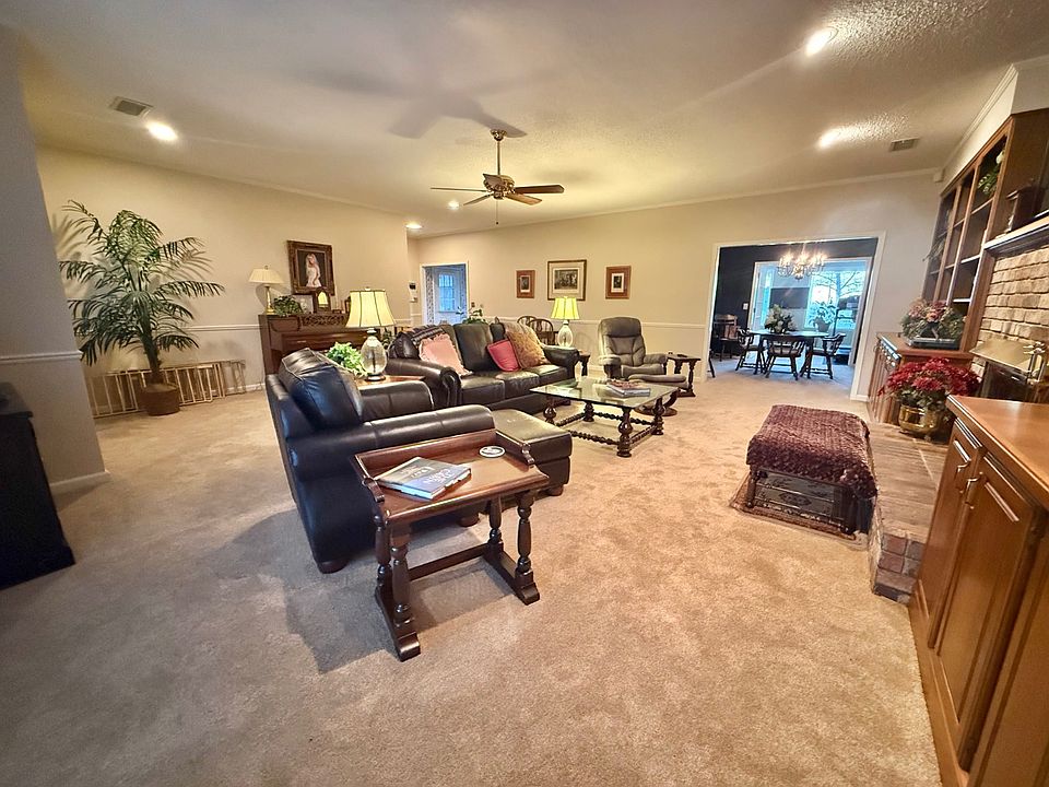 7th image of this home