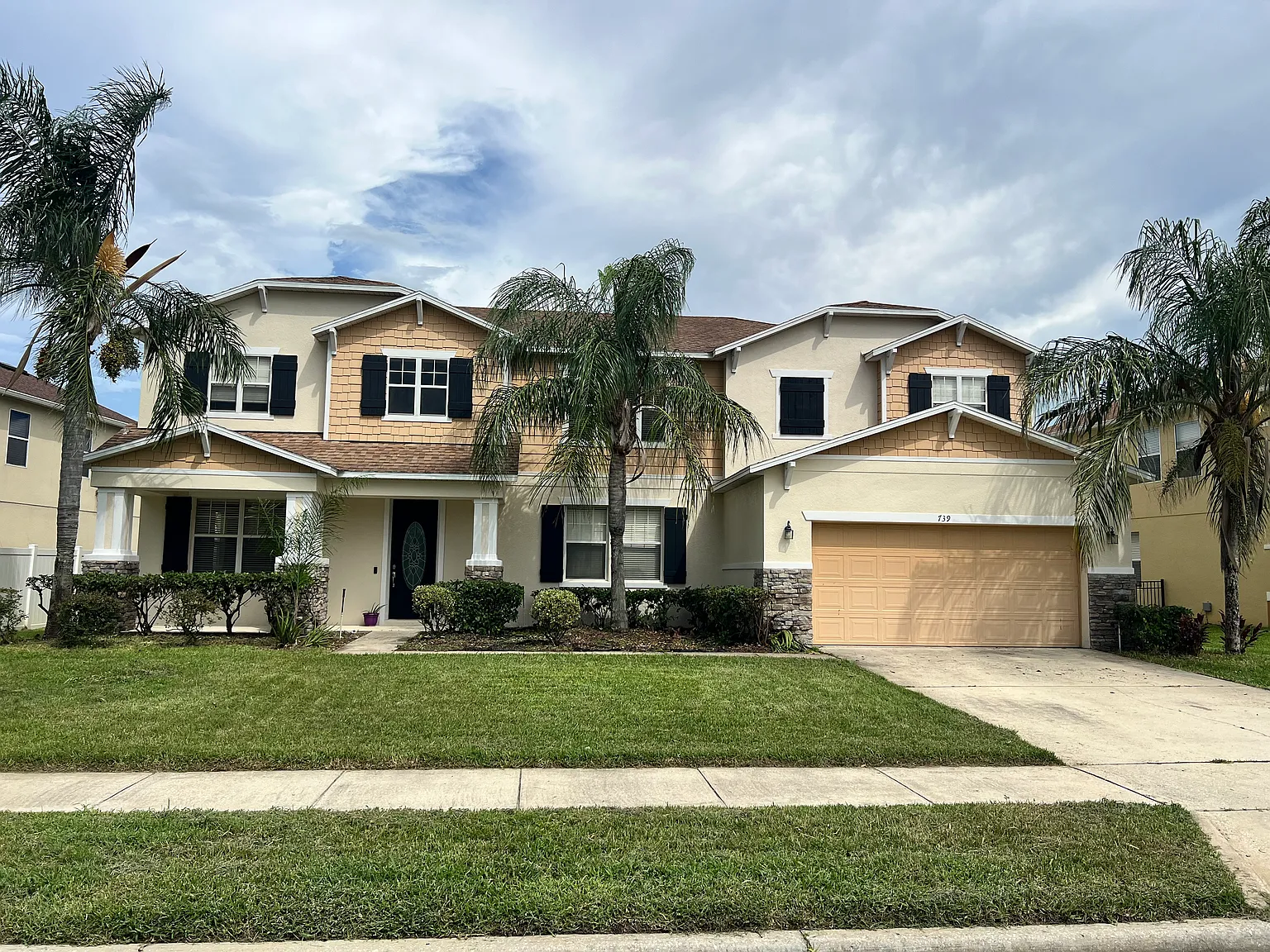 4 bed, 2.5 bath, 3749 sqft, $3,300 — Photo 1
