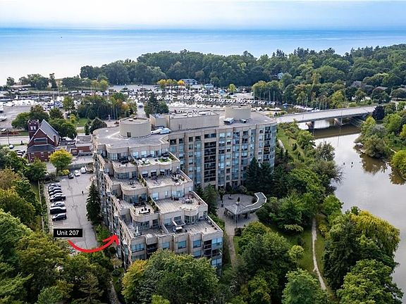 3rd image of 2511 Lakeshore Rd W #207