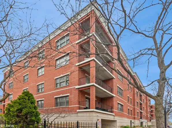 200 N Addison Ave Unit 304, Elmhurst, IL 60126