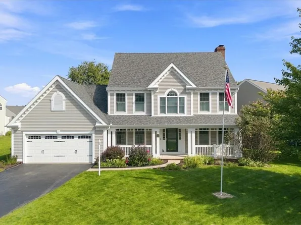 446 Crimson Dr, Pittsburgh, PA 15237
