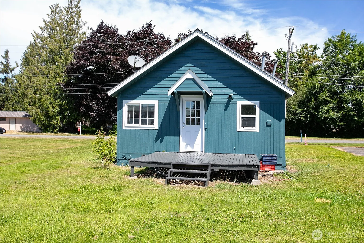131 Columbia Street photo 1