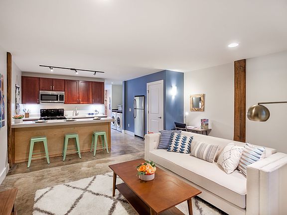 5th image of 610 Virginia Ave #113