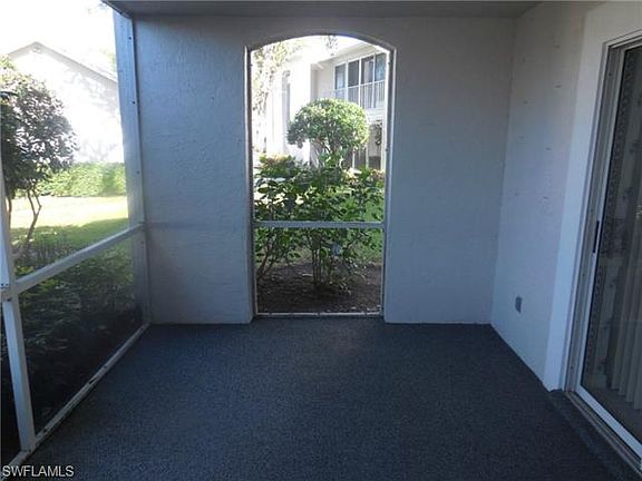 5th image of 458 Country Hollow Ct #101