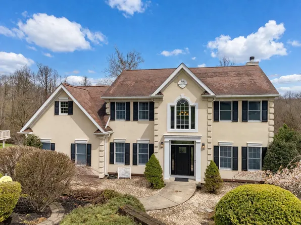 3722 Swallowtail Dr, Morgantown, WV 26508