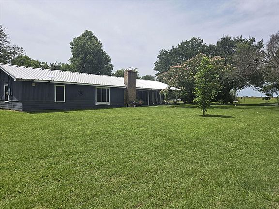 2nd image of 4450 Greenbriar Rd