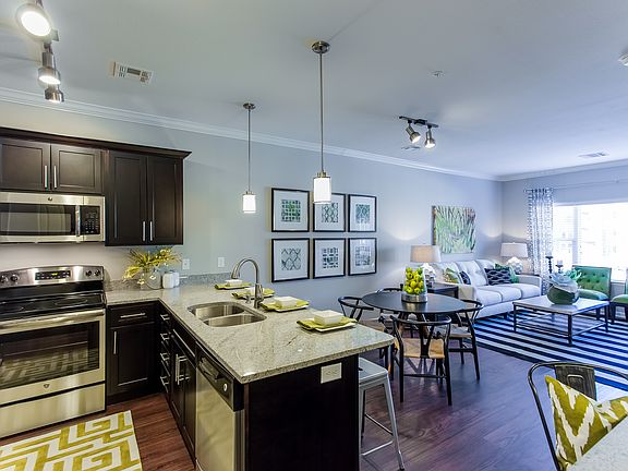 5th image of 11200 Delaware Pkwy #2201