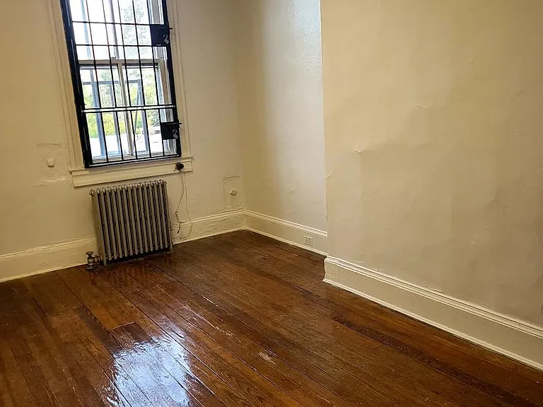 2806 Saint Paul St — Photo 13