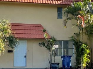 7132 NW 169th St, Hialeah, FL 33015