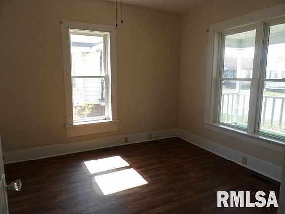 5th image of 1012 S Roosevelt St