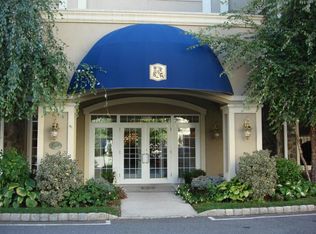 6205 Harcourt Rd, Clifton, NJ 07013