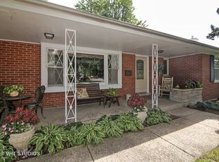 1323 Tinker Way, Glenview, IL 60025