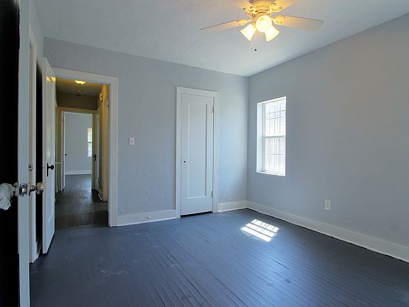 4th image of 813 NE 24th St