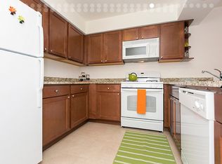 2160 Hassell Rd APT 106, Hoffman Estates, IL 60169