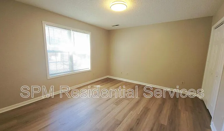 5150 Lampost Cir — Photo 11