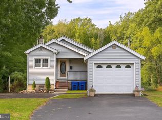 509 Neshaminy Rd, Croydon, PA 19021