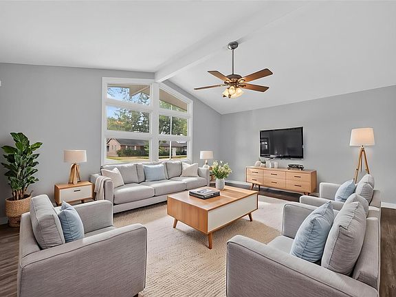 2nd image of 2110 Ridgemore Dr