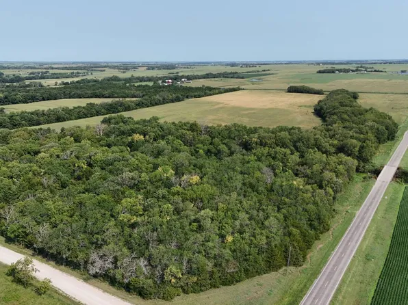 477 8th Ln SW, Gridley, KS 66852
