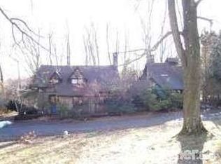 271 Williams Rd, Cresco, PA 18326