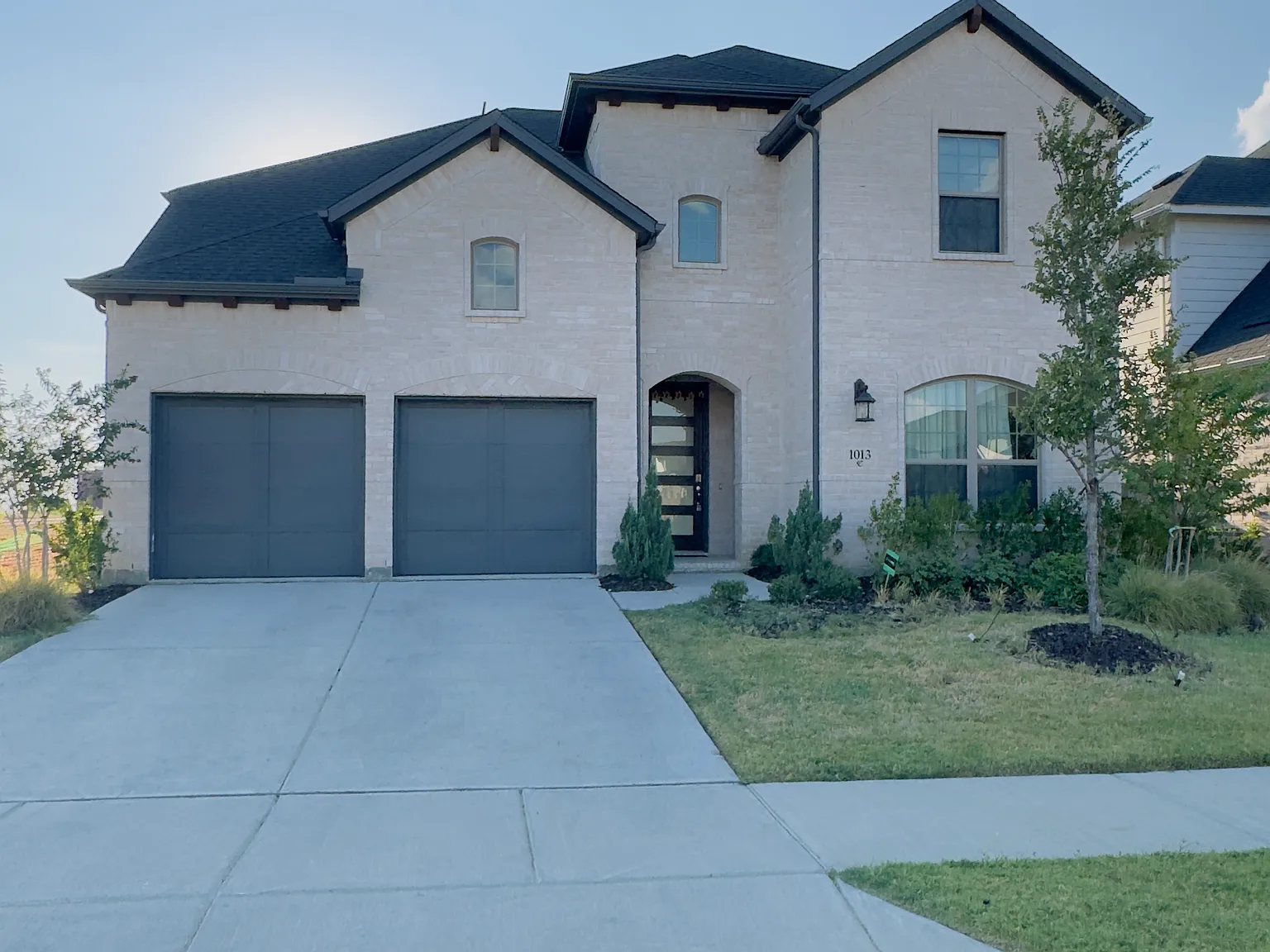 4 bed, 3483 sqft, $3,495 — Photo 2