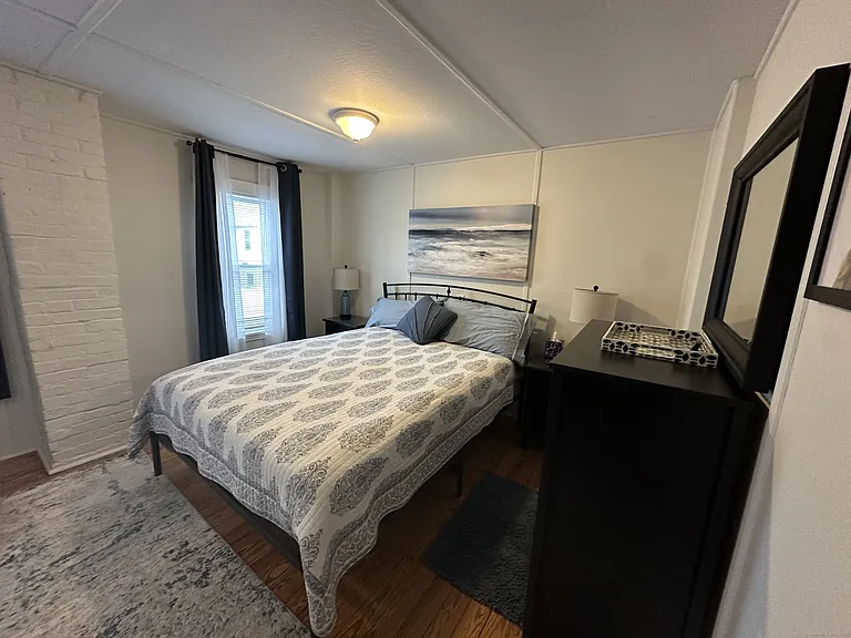 33 Sybil Ave — Photo 12