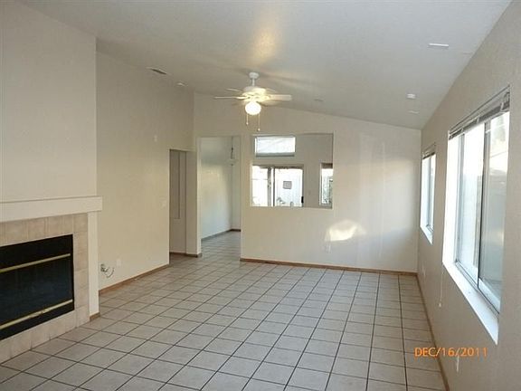 2nd image of 927 Anderson Cir