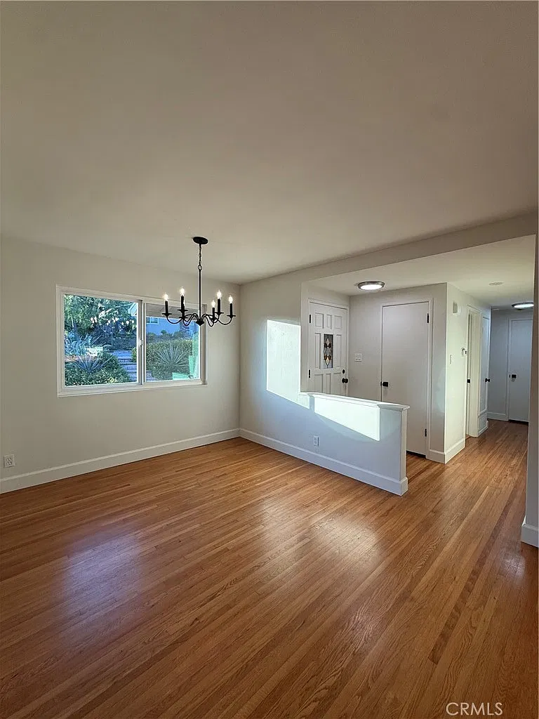 3 bed, 1247 sqft, $7,750 — Photo 2