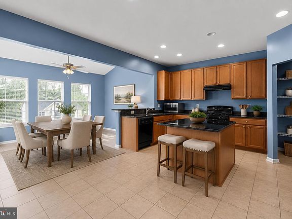 4th image of 18238 Prestwick Dr