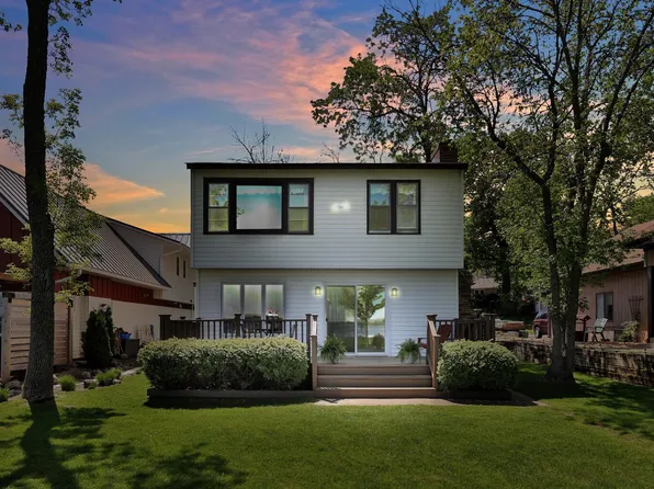 1379 7th Ave SE, Forest Lake, MN 55025