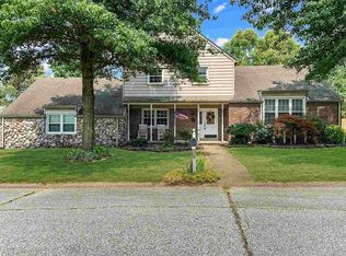 8188 Sycamore Dr, Newburgh, IN 47630