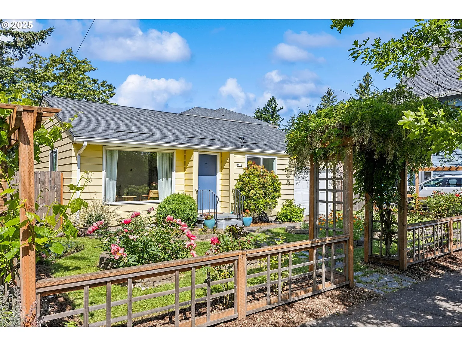 5515 SE 62nd Ave photo 1