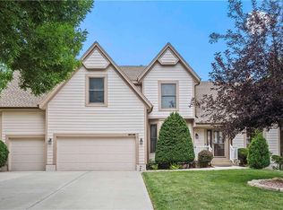 13860 S Seminole Dr, Olathe, KS 66062
