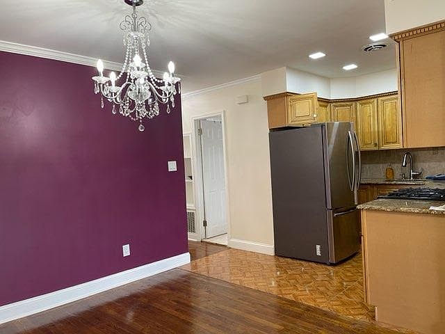 1st image of 859 E 93rd St Floor 2