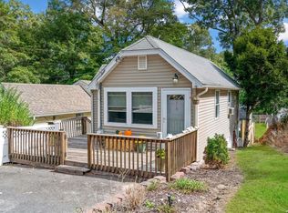 15B Sea Cliff Dr, Sound Beach, NY 11789