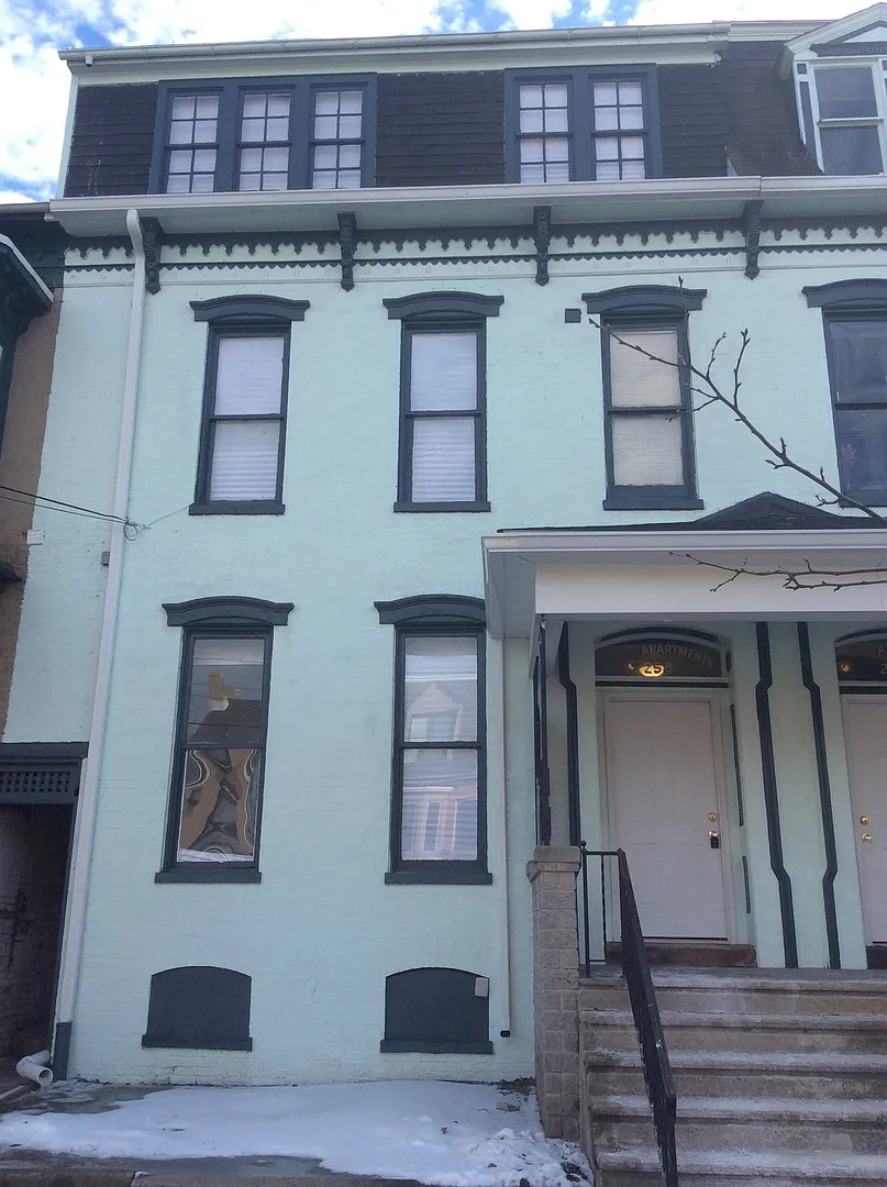 Downtown near the Judicial Center, Central Market-York City SD — Photo 1