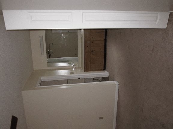 3rd image of 122 Shannon Dr