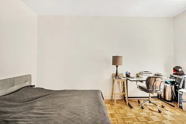 Rented by Compass | media 9