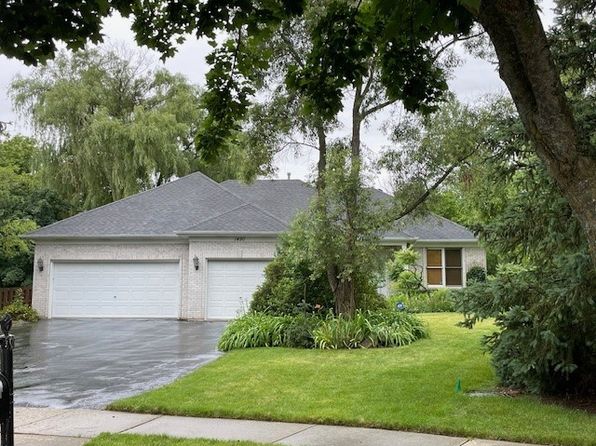 1490 Southridge Trl, Algonquin, IL 60102