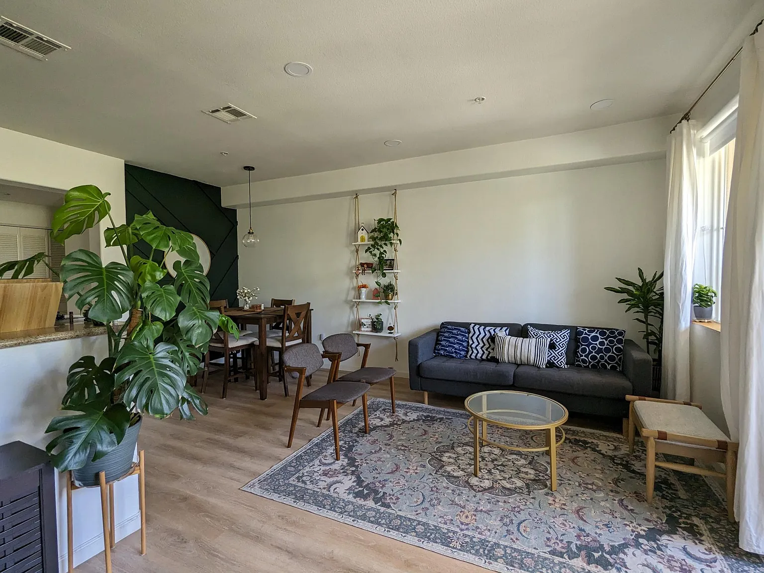 2 bed, 2.5 bath, 1192 sqft, $3,500 — Photo 2