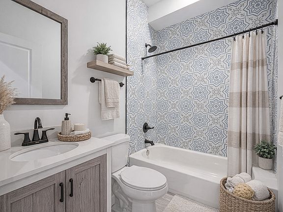 4th image of 1731 W Montgomery Ave #3