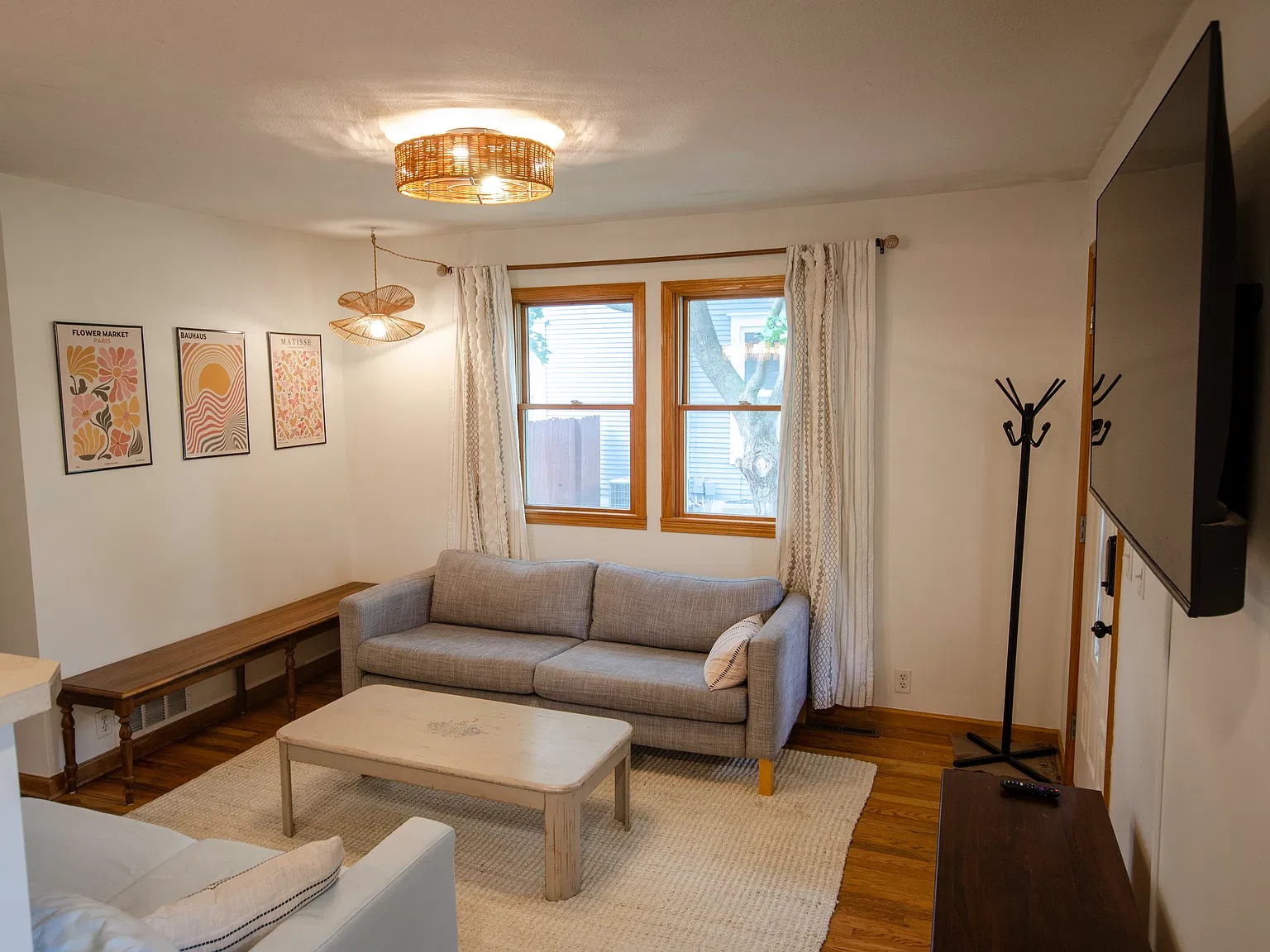 2 bed, 628 sqft, $1,800 — Photo 3