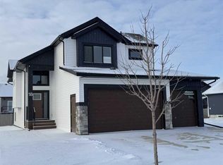 18 E Trout Ave, Red Deer, AB T4P0Y8